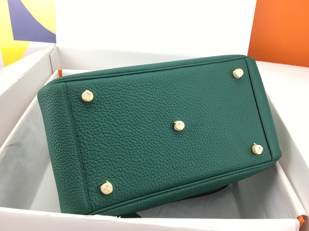 Hermes Lindy 30cm Handbag Shoulder Bag In Vert Vertigo Clemence Leather